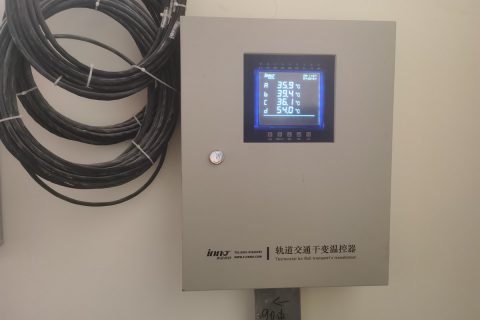 深圳地鐵軌道交通4號線干式變壓器溫控器